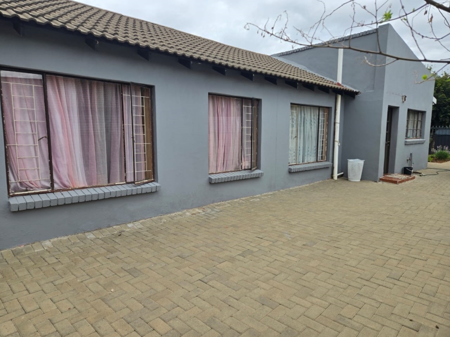 3 Bedroom Property for Sale in Ehrlich Park Free State